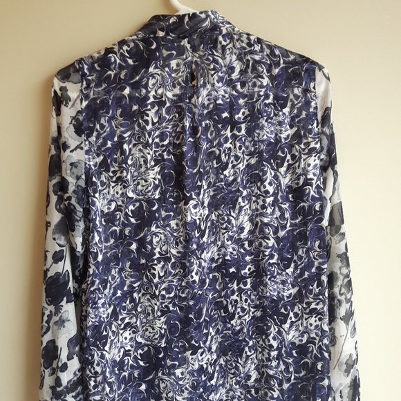 Simply Vera by Vera Wang Unique Sheer Flowery Blouse (XS) - Picture 2 of 3
